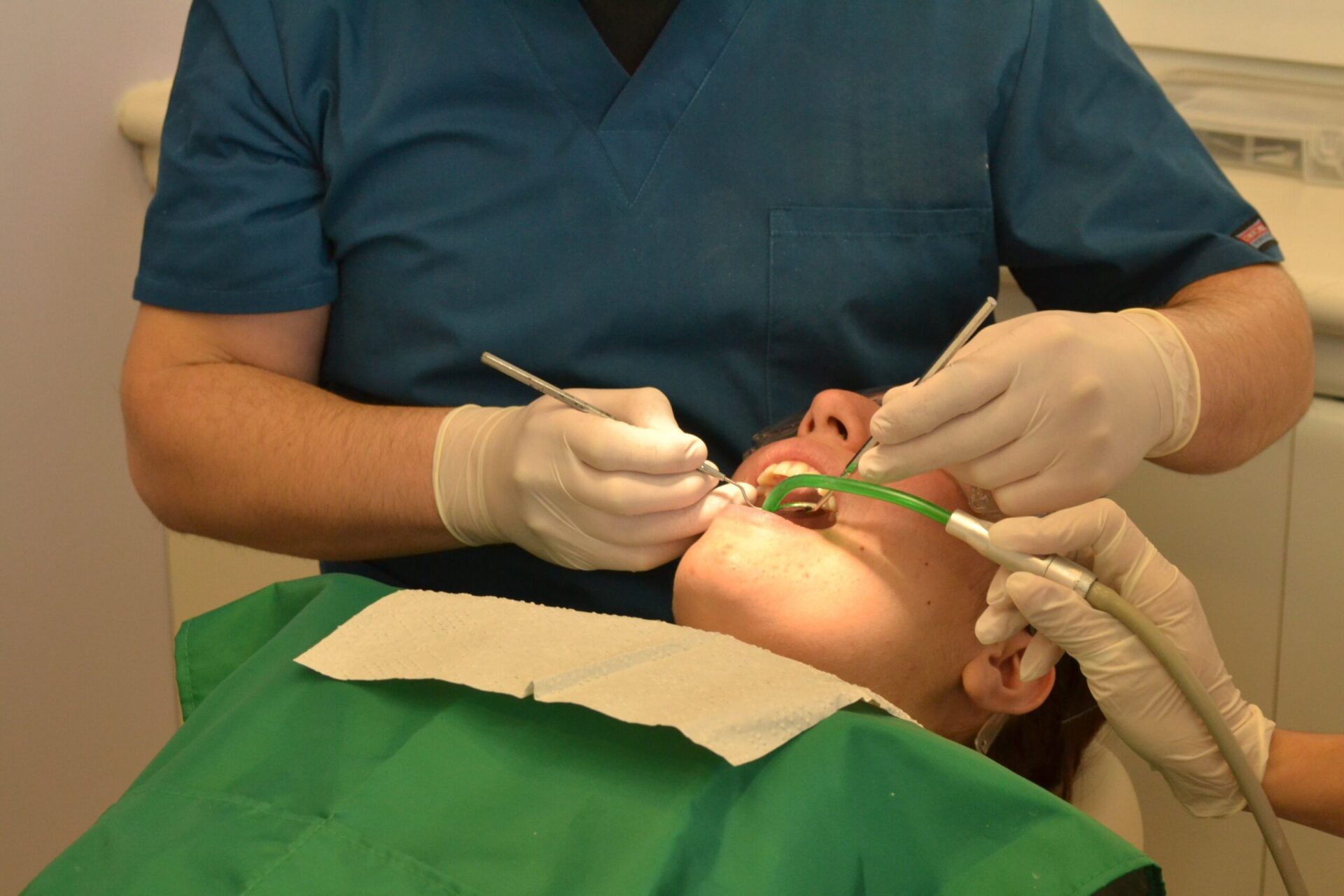 dentist-998830
